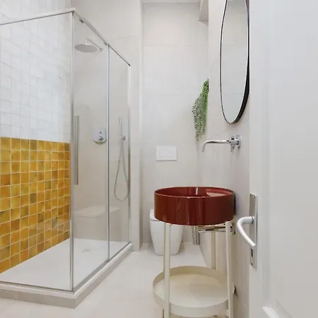 Apartament Charming Apartment-new-center