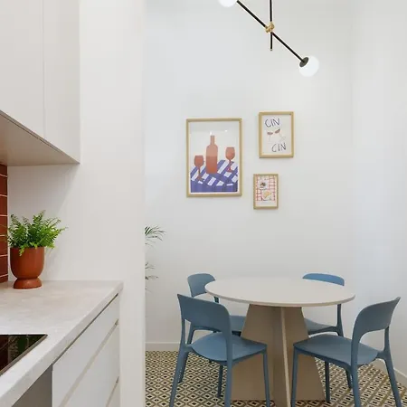 Charming Apartment-new-center Apartment