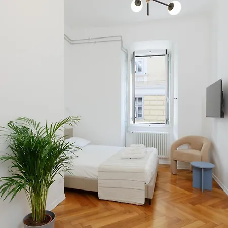 Charming Apartment-new-center 公寓 的里雅斯特