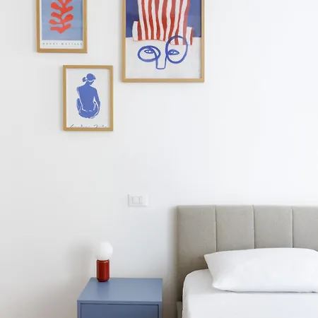 Charming Apartment-new-center * 的里雅斯特