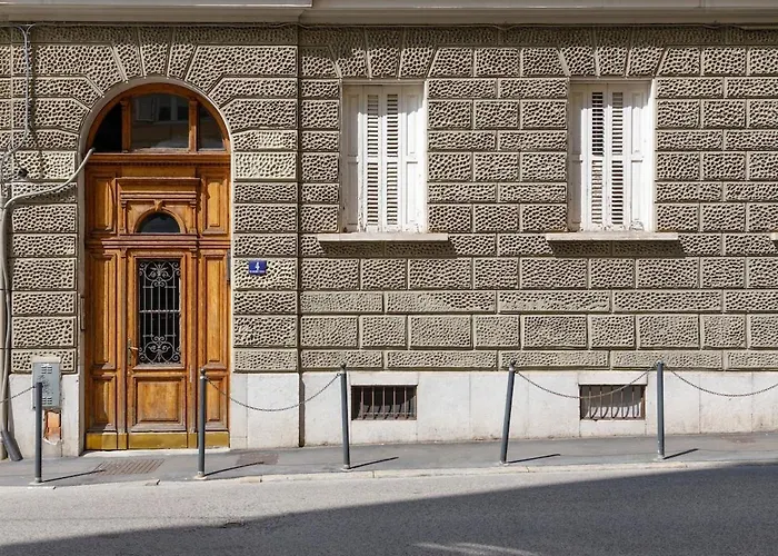 Apartment Charming Apartment-new-center Trieste