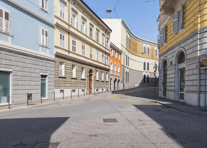 Charming Apartment-new-center Lejlighed