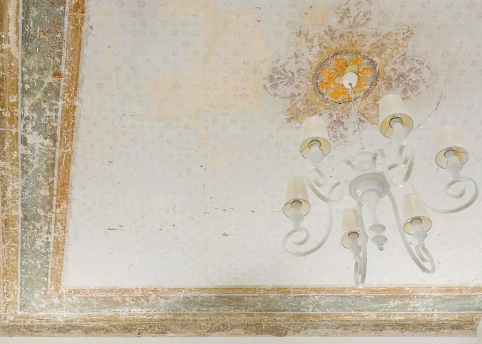 Charming Apartment-new-center Lejlighed *